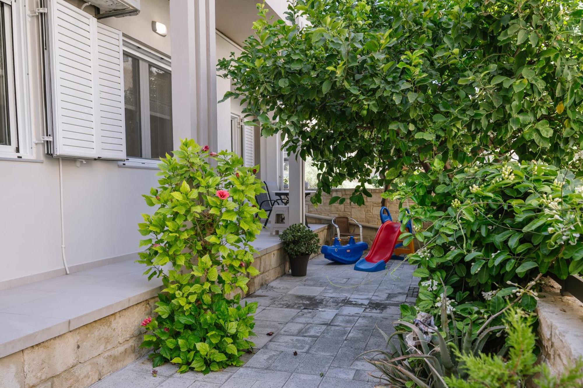 Appartamento Brand New Family House Est. 2023 Candia Esterno foto